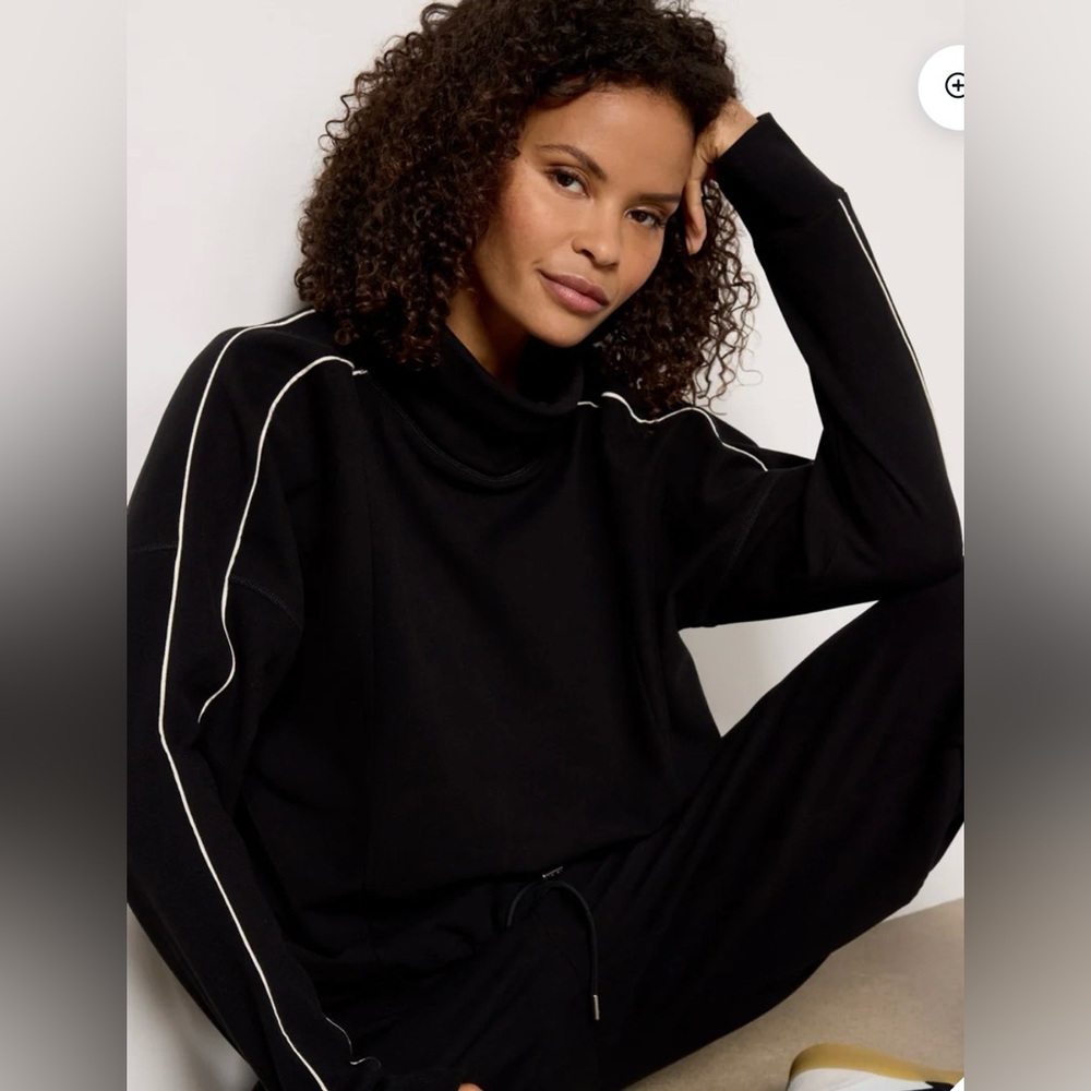 Varley Ariana high neck midlayer
